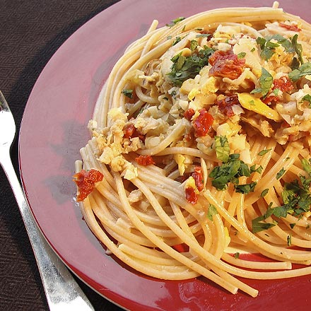 Pasta with California Sun Dried Tomatoes